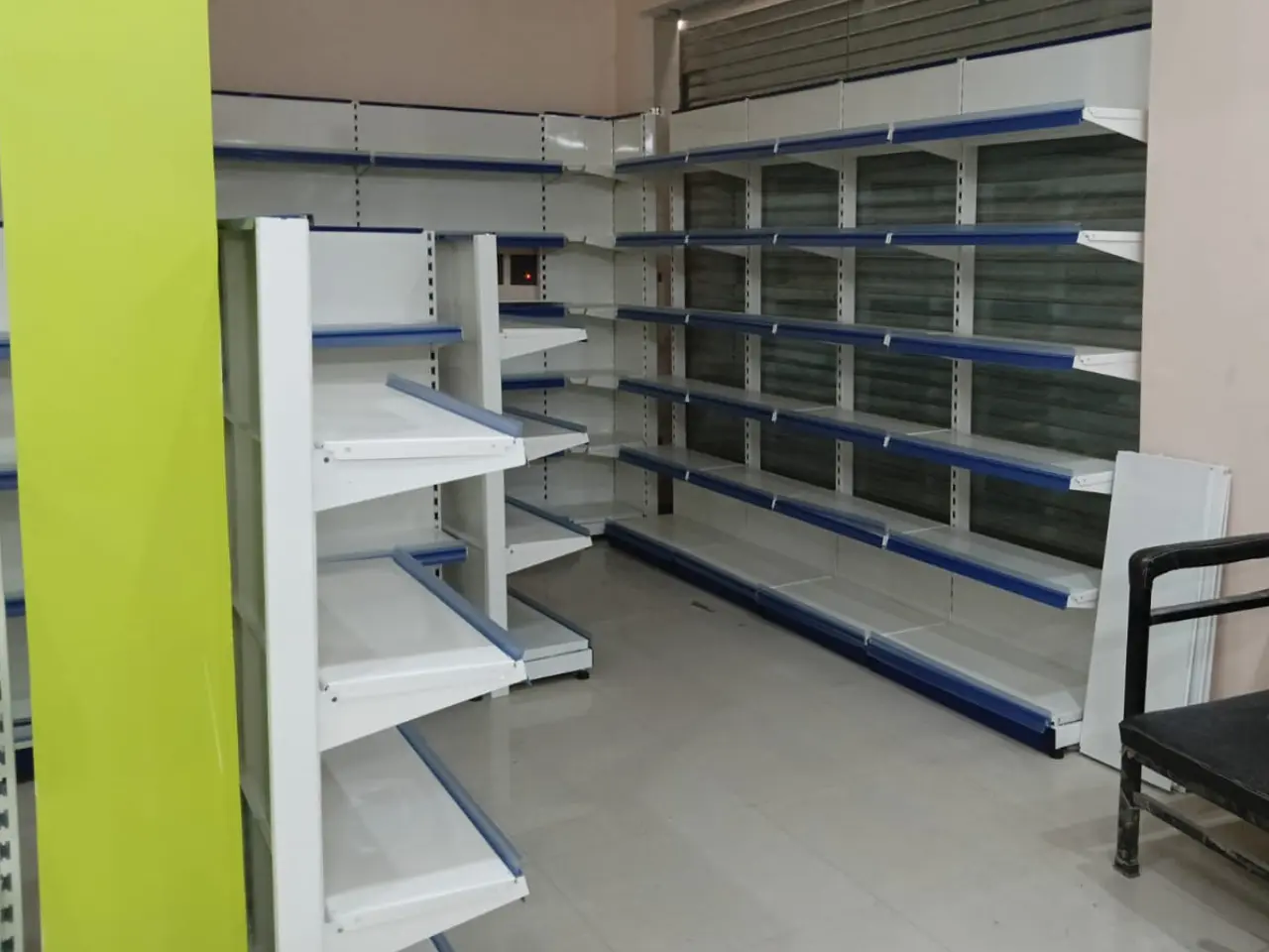 552099705_display rack installation Jhansi.webp
